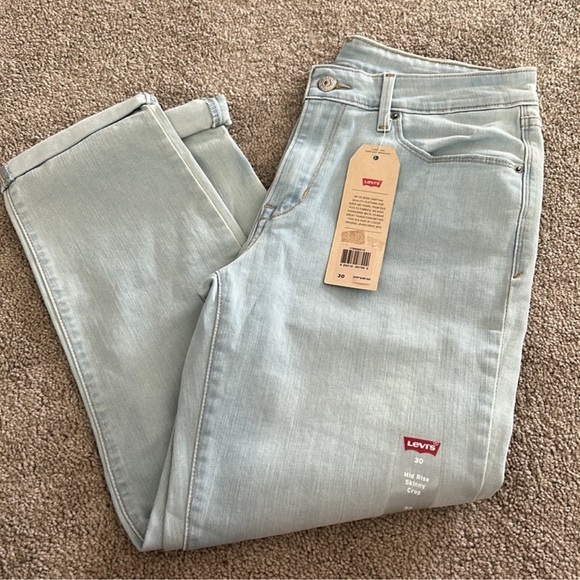 Levi's Denim - 🆕 Levi’s Mid Rise Skinny Crop Jeans Size 30
